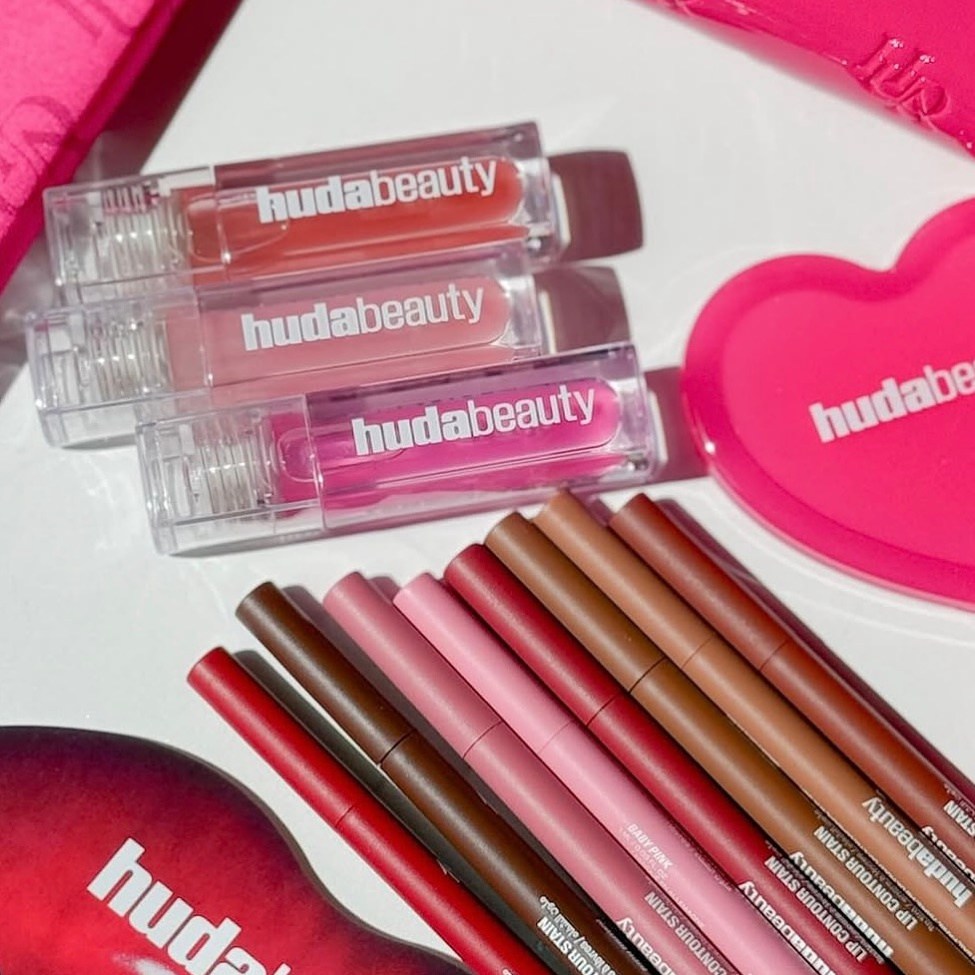 Huda Beauty Makeup Bag - 8 Renkli Dudak Kalemi Seti Uzun