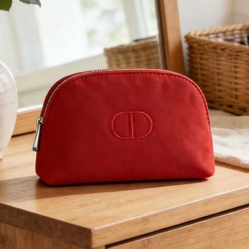 Dior'un Çantası Premium Yüksek - Beauty Makeup Dior incelemesi ve fiyatı